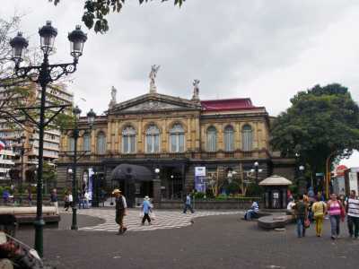 Americana � invece l�unica capitale gemellata con il capoluogo pugliese, dal 15 luglio 2019. � San Jos�, in Costarica, quasi un milione e mezzo di abitanti (foto: H.H. Oldman)